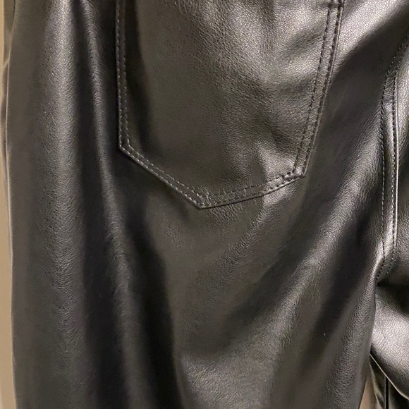 Balleay Art leather pants in Excellent condition - Picture 11 of 11